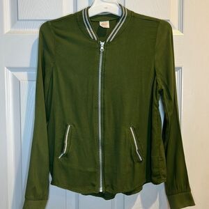 Girls Challis Olive Green w/ Silver Trim Detailing Bomber Jacket Size L 10/12